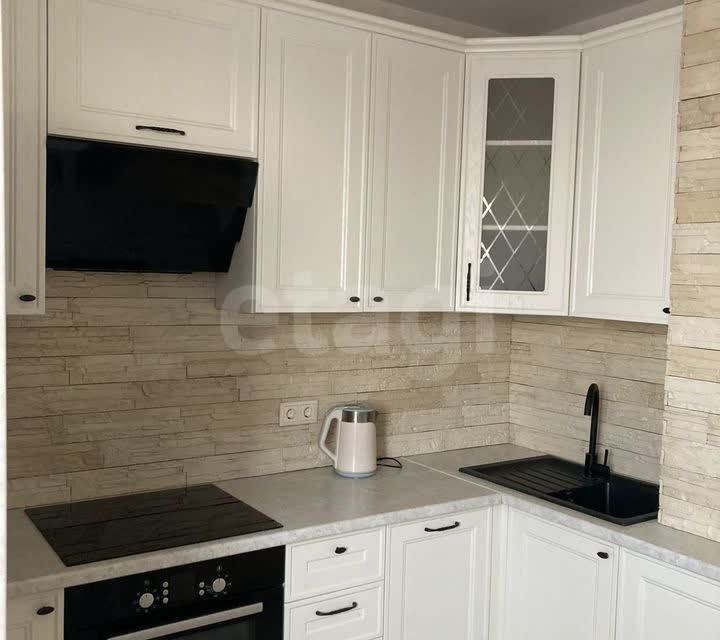 Сдаётся 2-комнатная квартира, 68 м²