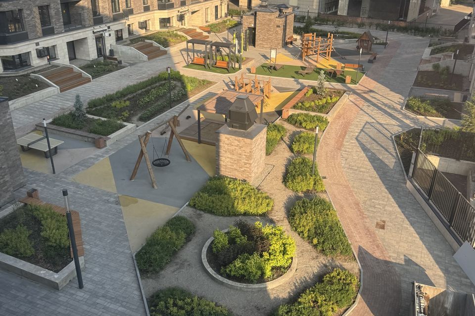 Продаётся 3-комнатная квартира, 109.7 м²