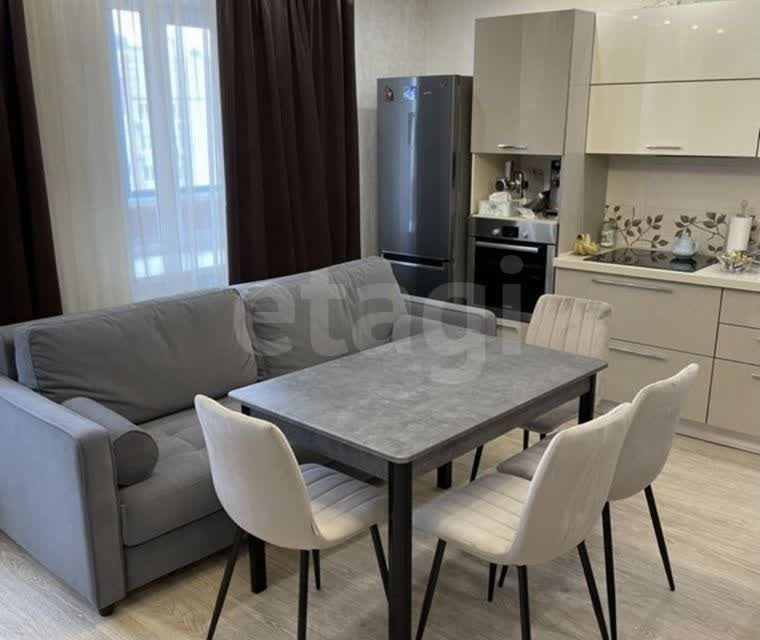 Сдаётся 1-комнатная квартира, 49 м²