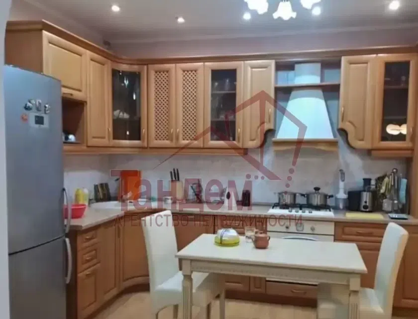 Продаётся 2-комнатная квартира, 65 м²