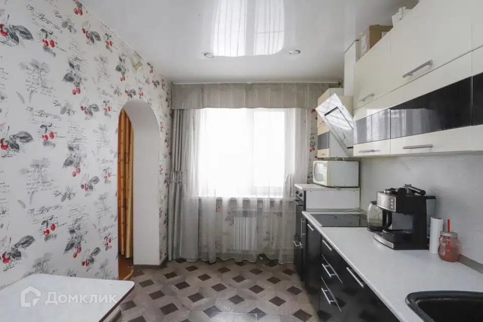 Продаётся 4-комнатная квартира, 80.4 м²