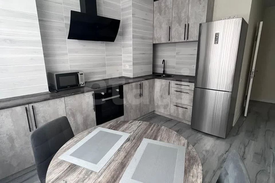 Продаётся 1-комнатная квартира, 41.3 м²
