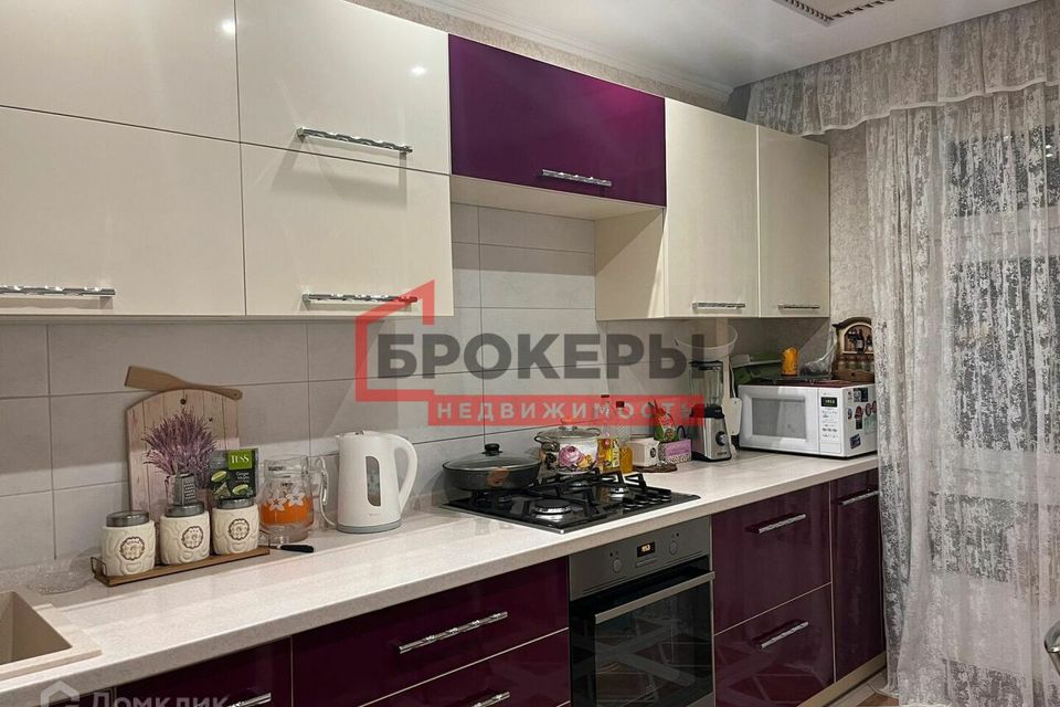 Продаётся 3-комнатная квартира, 70.3 м²