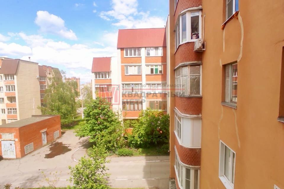 Продаётся 1-комнатная квартира, 43 м²
