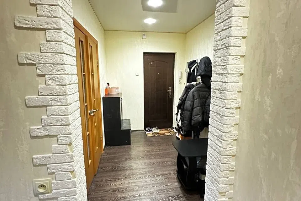 Сдаётся 1-комнатная квартира, 400 м²