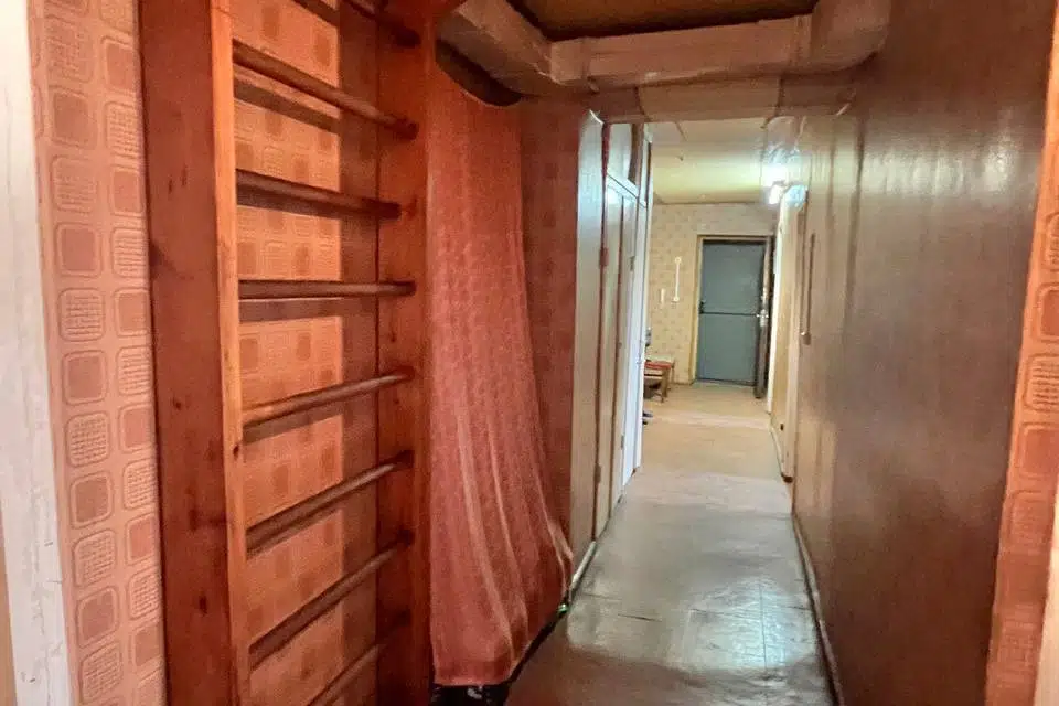 Продаётся 4-комнатная квартира, 93 м²