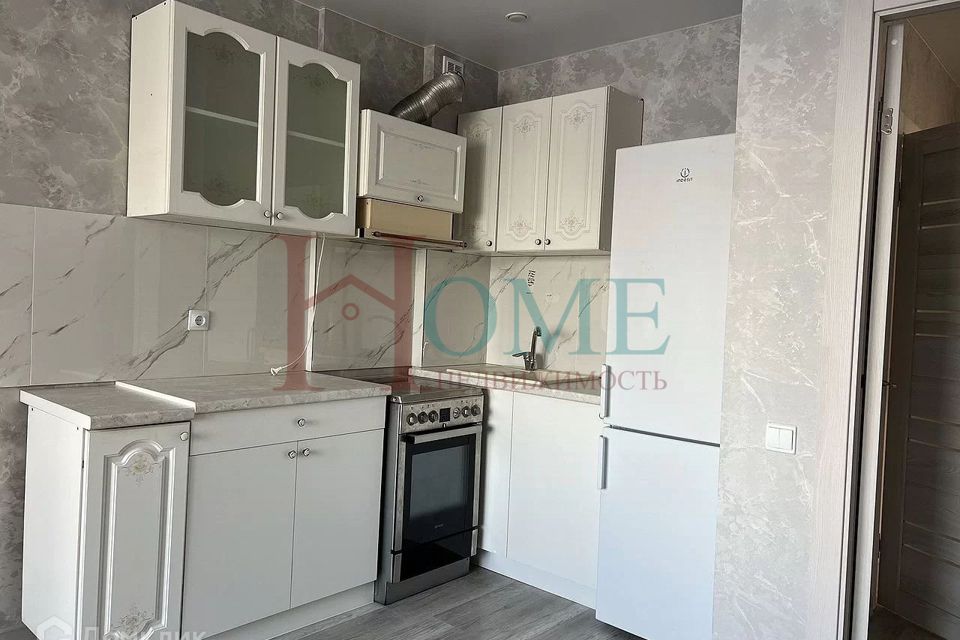 Сдаётся 2-комнатная квартира, 56 м²