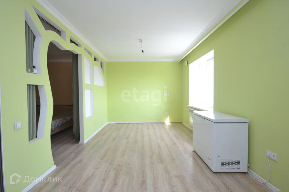 Продаётся 1-комнатная квартира, 52.6 м²