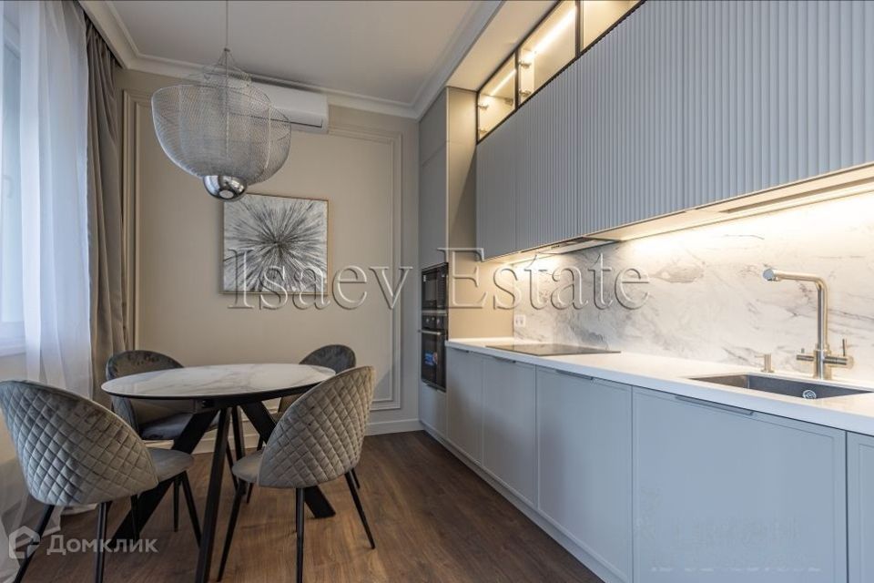 Продаётся 3-комнатная квартира, 85 м²