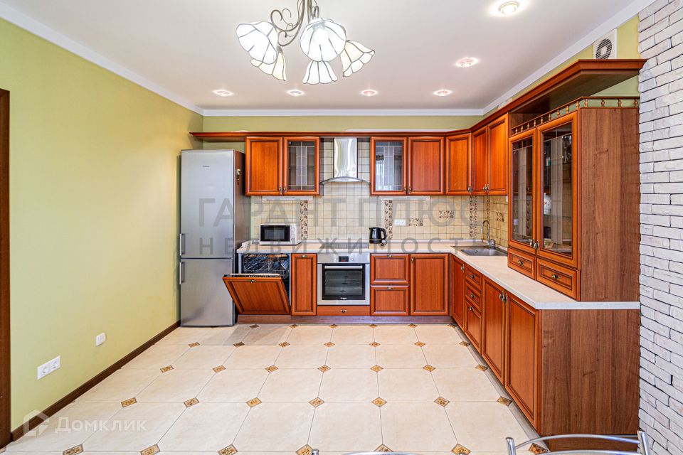 Сдаётся 2-комнатная квартира, 78 м²