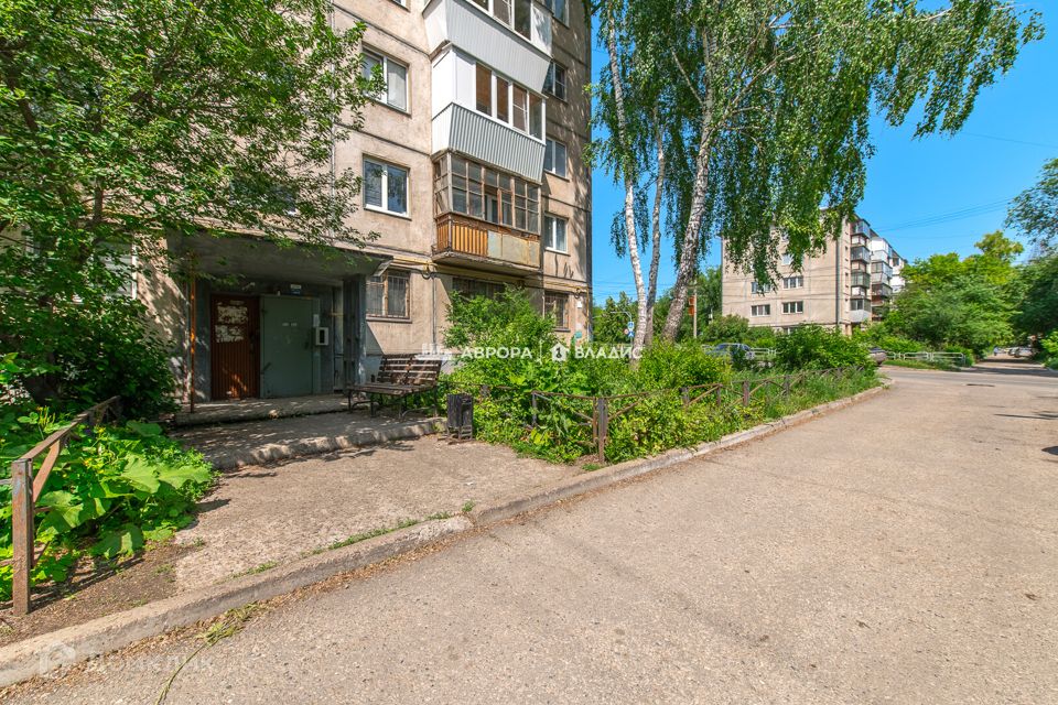 Продаётся 4-комнатная квартира, 60.9 м²
