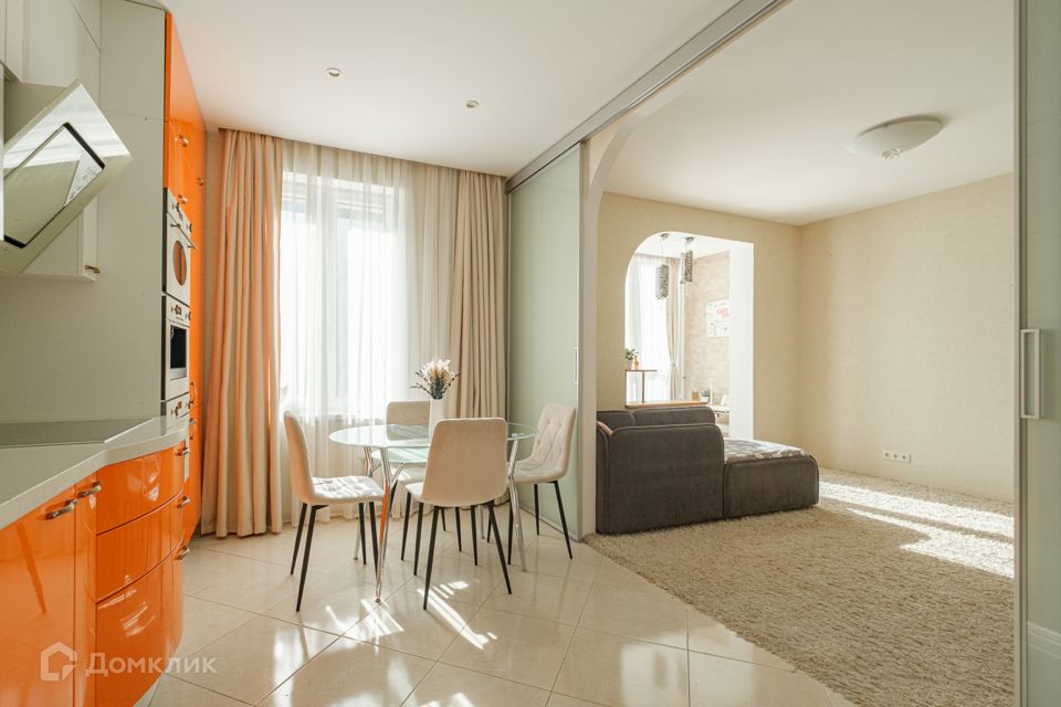 Продаётся 1-комнатная квартира, 43.7 м²
