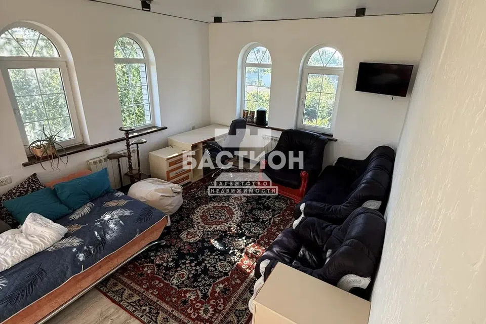 Продаётся 2-этажный дом, 164 м²