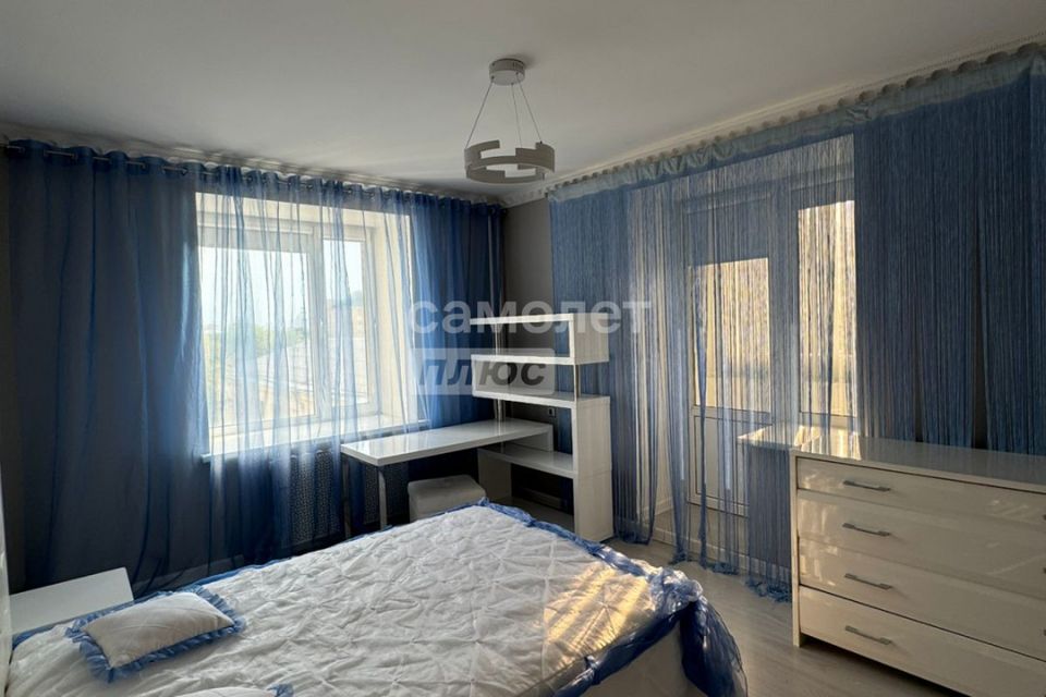 Продаётся 3-комнатная квартира, 116.8 м²