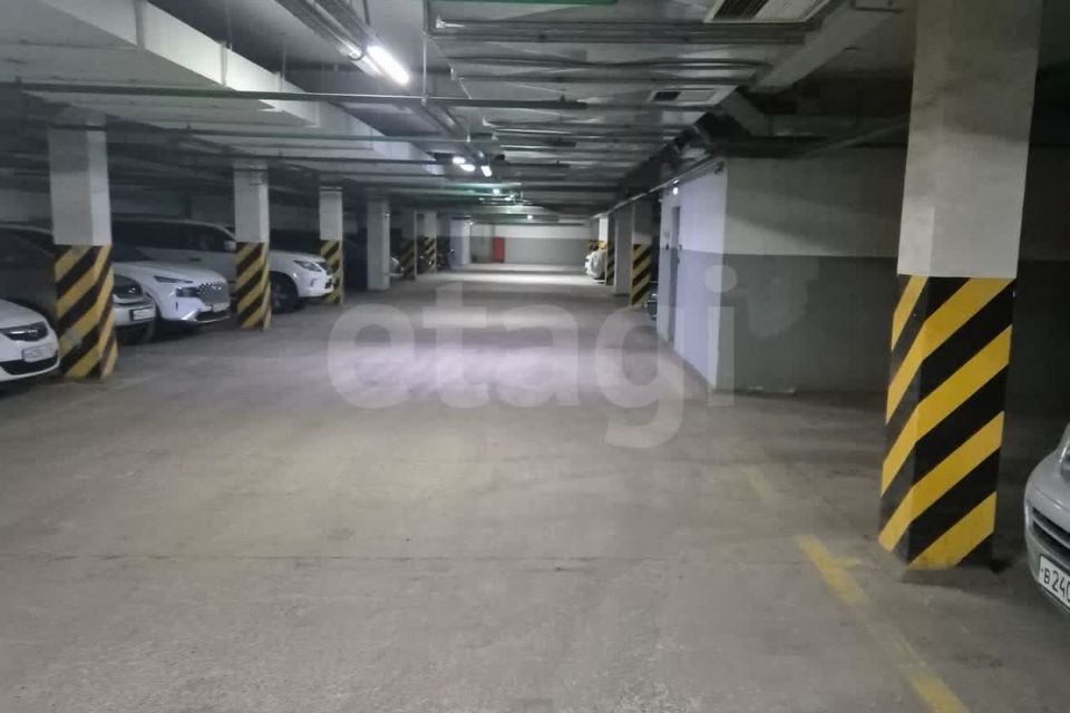 Продаётся машиноместо, 26 м²