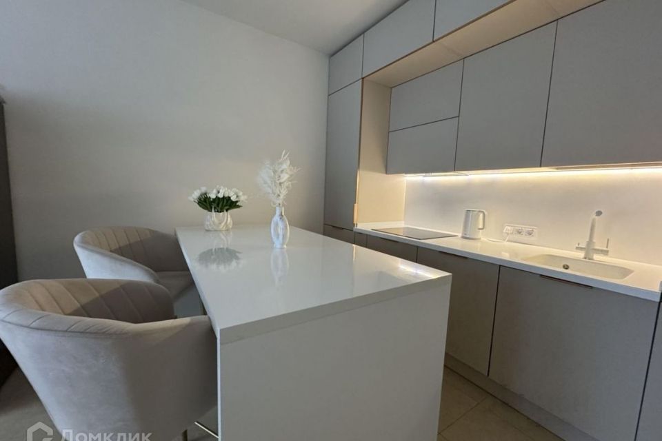 Продаётся 2-комнатная квартира, 63.8 м²