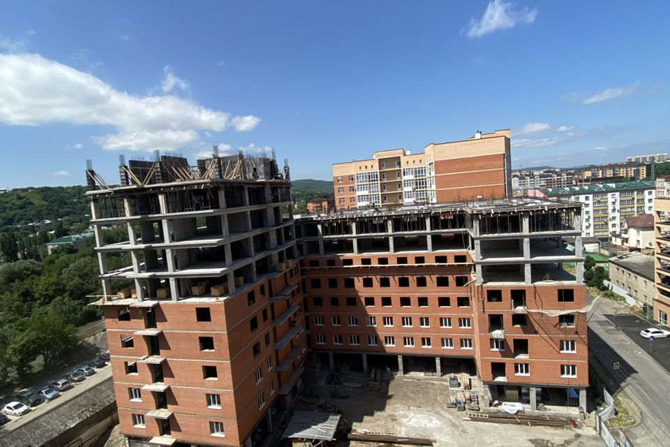 Продаётся 2-комнатная квартира, 65.2 м²