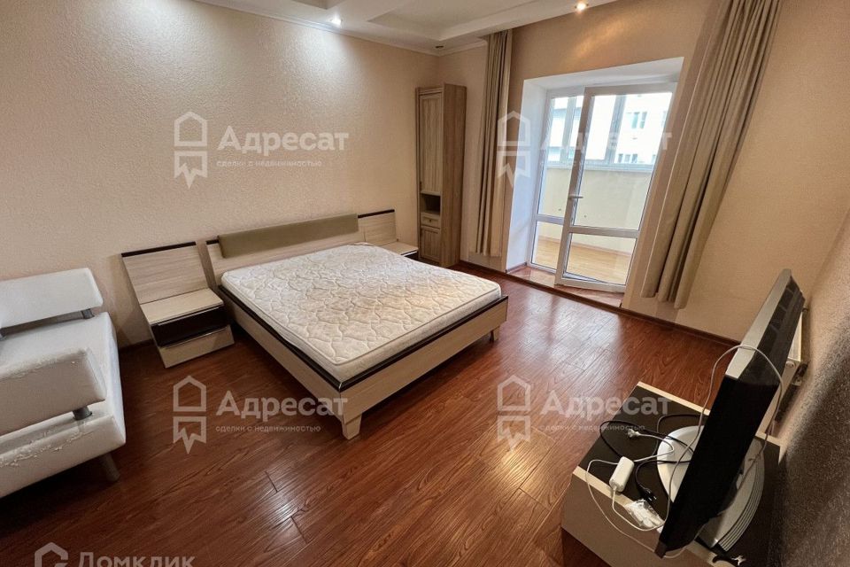 Сдаётся 2-комнатная квартира, 93 м²