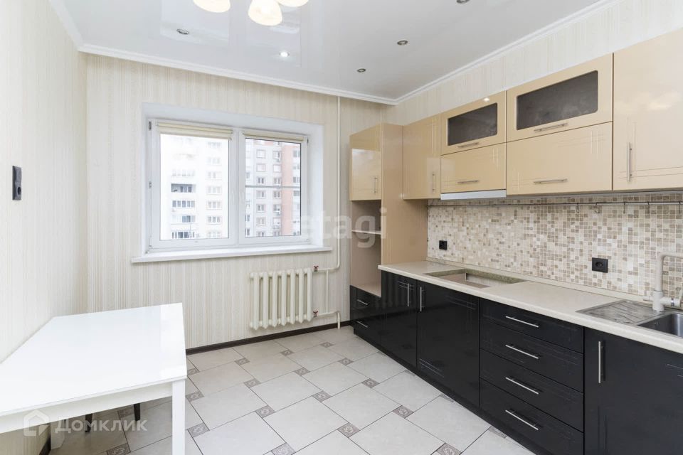 Продаётся 2-комнатная квартира, 58 м²