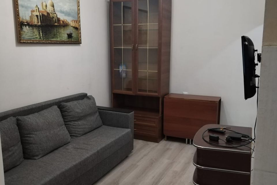 Продаётся комната в 2-комн. квартире, 30 м²