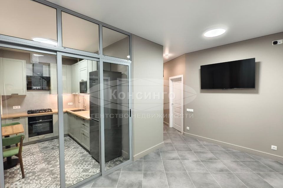 Сдаётся 2-комнатная квартира, 73 м²