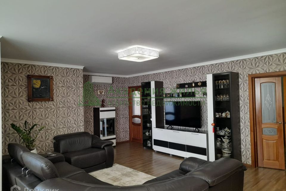 Продаётся 3-комнатная квартира, 115 м²