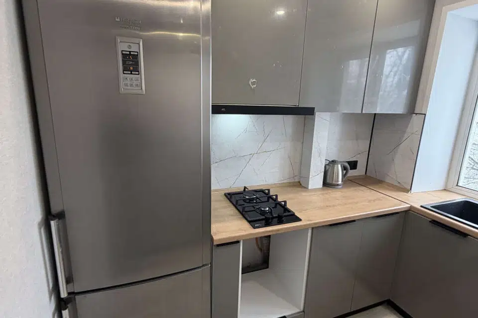 Продаётся 3-комнатная квартира, 52.8 м²