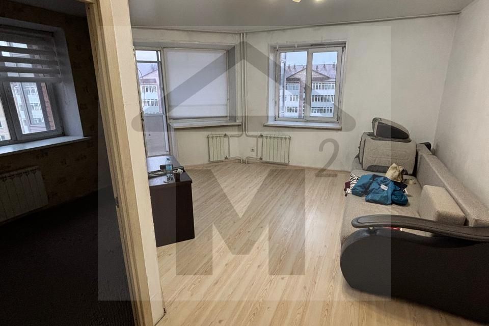 Продаётся 1-комнатная квартира, 49 м²