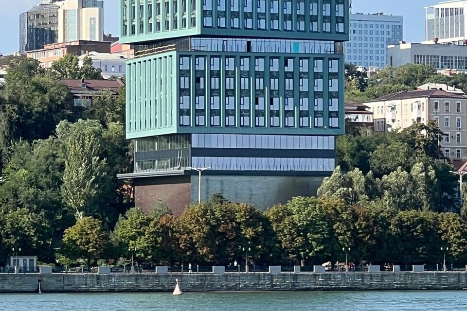 Продаётся 2-комнатная квартира, 64 м²