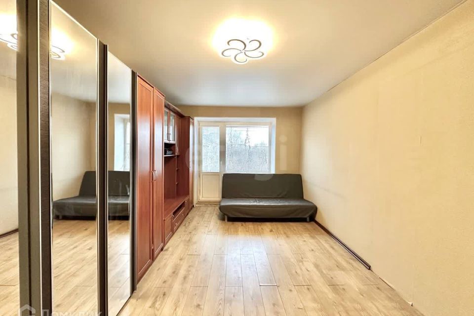 Продаётся 2-комнатная квартира, 55.8 м²