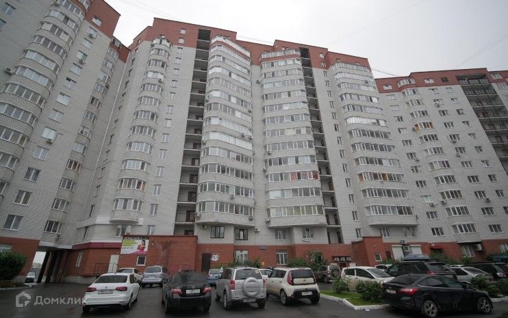 Продаётся 2-комнатная квартира, 119.7 м²