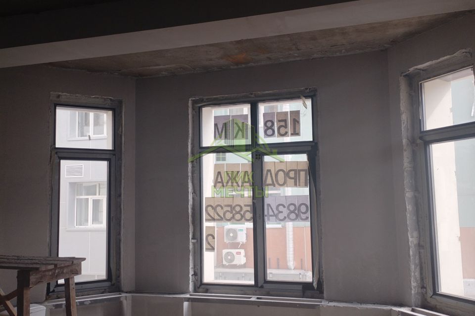 Продаётся 4-комнатная квартира, 153.4 м²