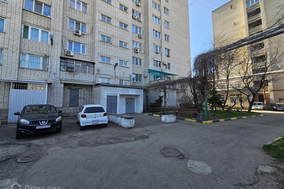 Продаётся 2-комнатная квартира, 53.6 м²