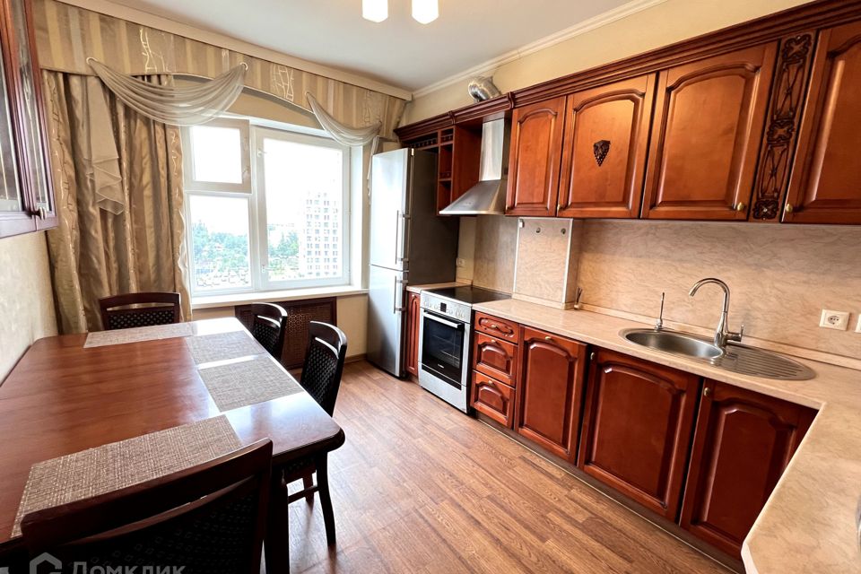 Сдаётся 2-комнатная квартира, 60 м²