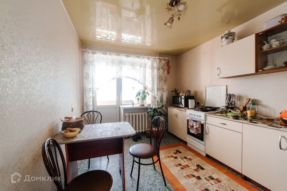 Продаётся 1-комнатная квартира, 42 м²