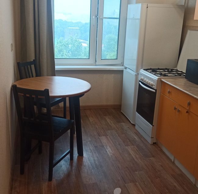 Сдаётся 2-комнатная квартира, 40 м²