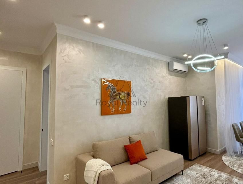 Сдаётся 2-комнатная квартира, 87 м²