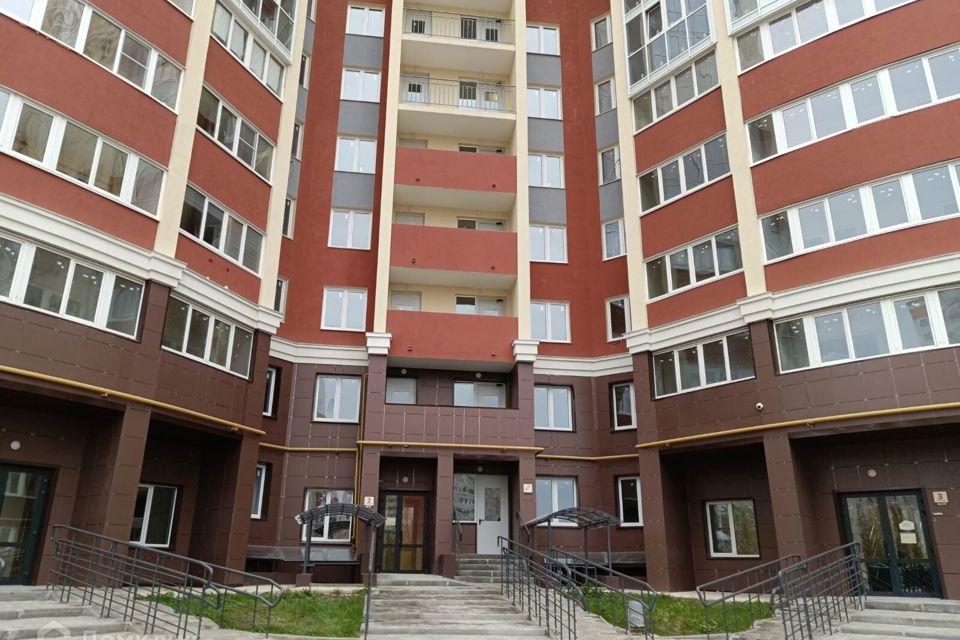 Продаётся 2-комнатная квартира, 107.84 м²