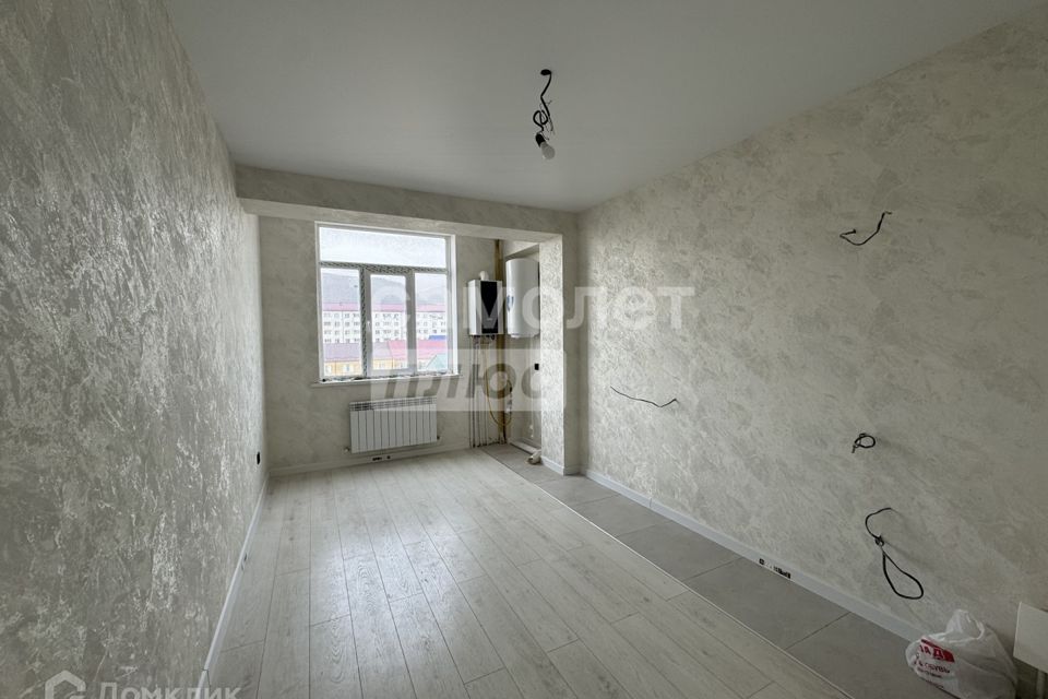 Продаётся 1-комнатная квартира, 43 м²