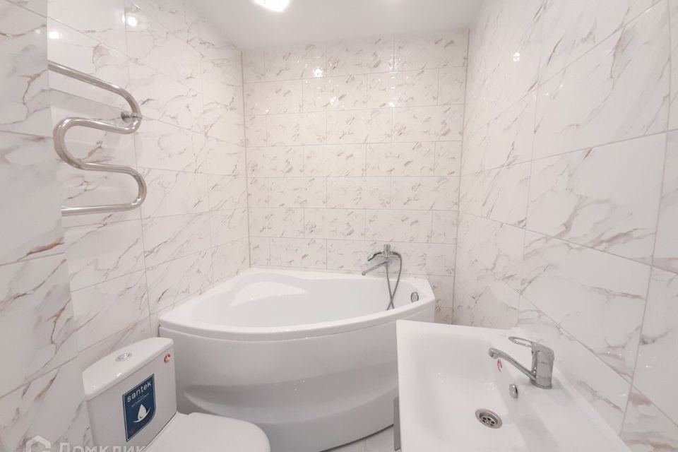 Продаётся 1-комнатная квартира, 40.6 м²