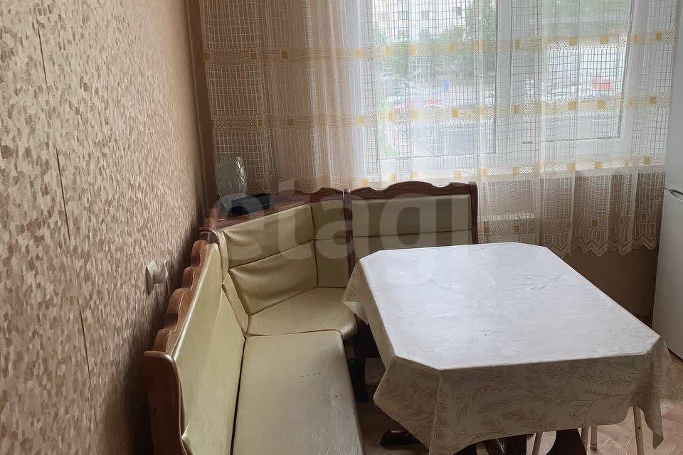 Продаётся 3-комнатная квартира, 63.5 м²