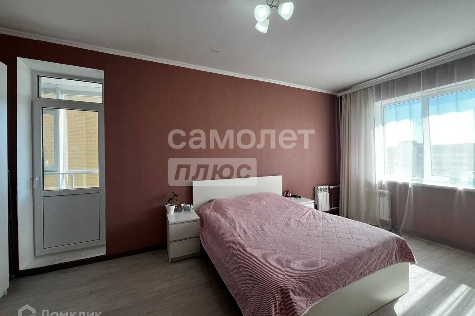 Продаётся 3-комнатная квартира, 101.8 м²