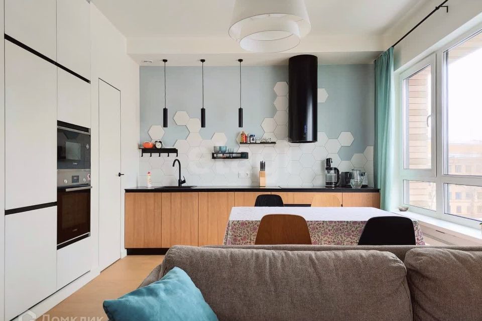 Продаётся 2-комнатная квартира, 67.4 м²