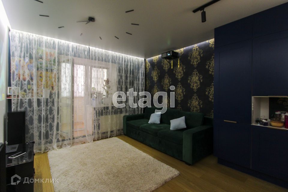 Продаётся 1-комнатная квартира, 57.9 м²