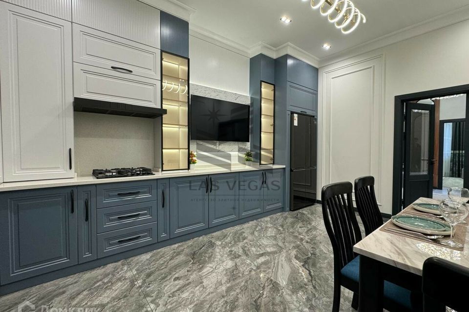 Сдаётся 3-комнатная квартира, 110 м²