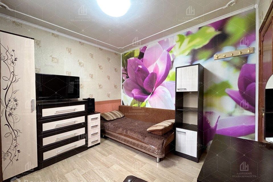 Продаётся 3-комнатная квартира, 49.8 м²