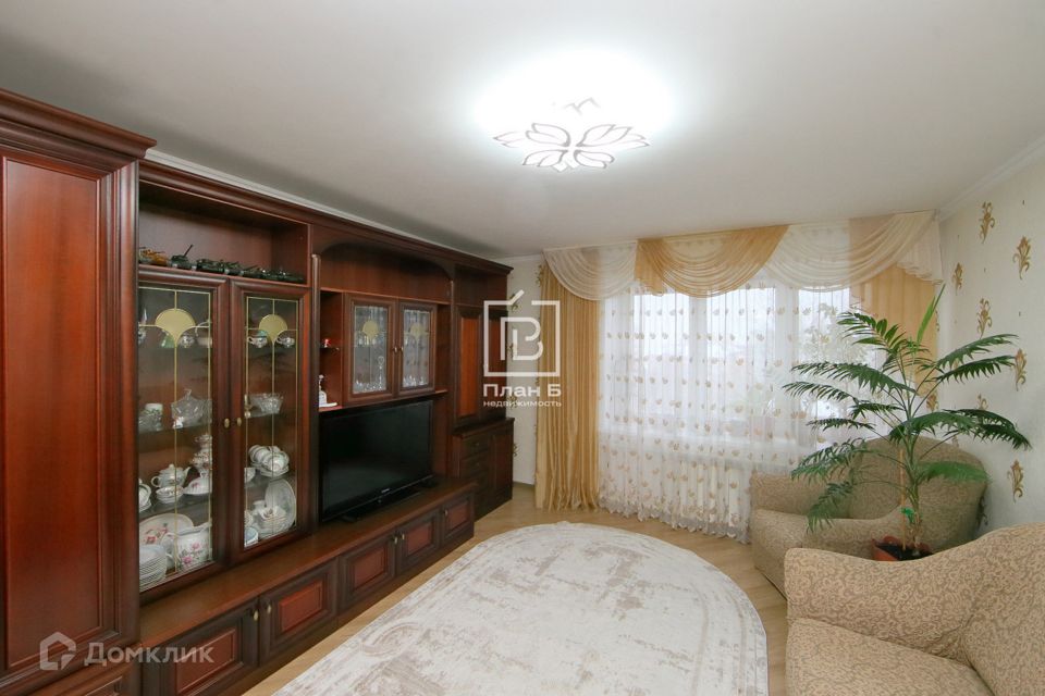 Продаётся 4-комнатная квартира, 80 м²