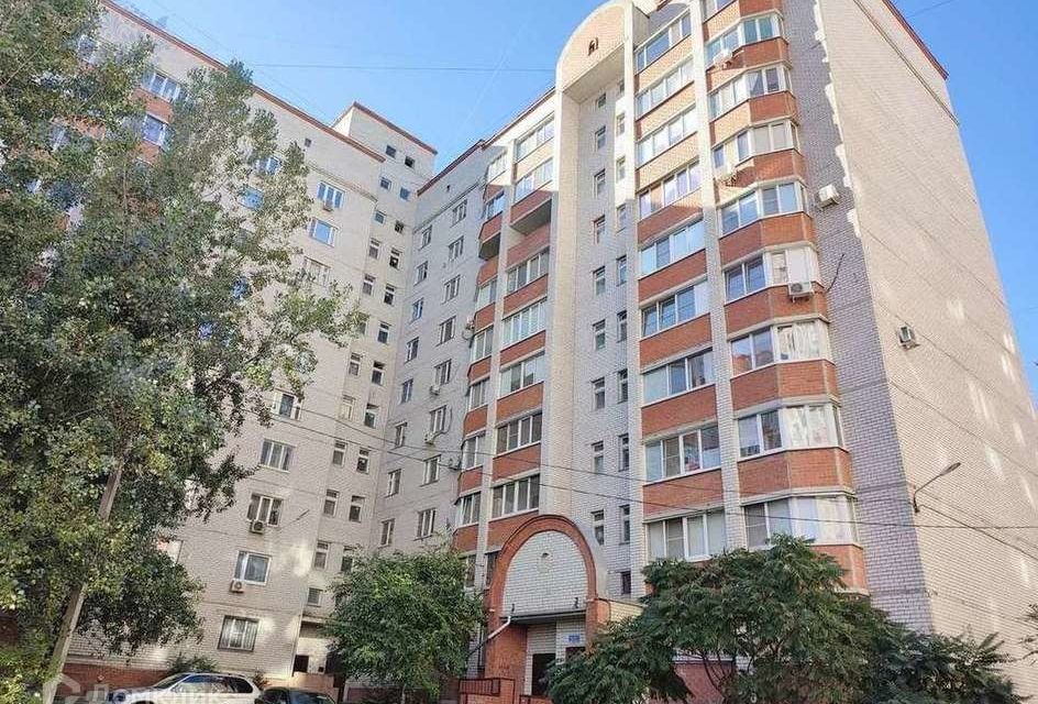 Продаётся 1-комнатная квартира, 42.7 м²