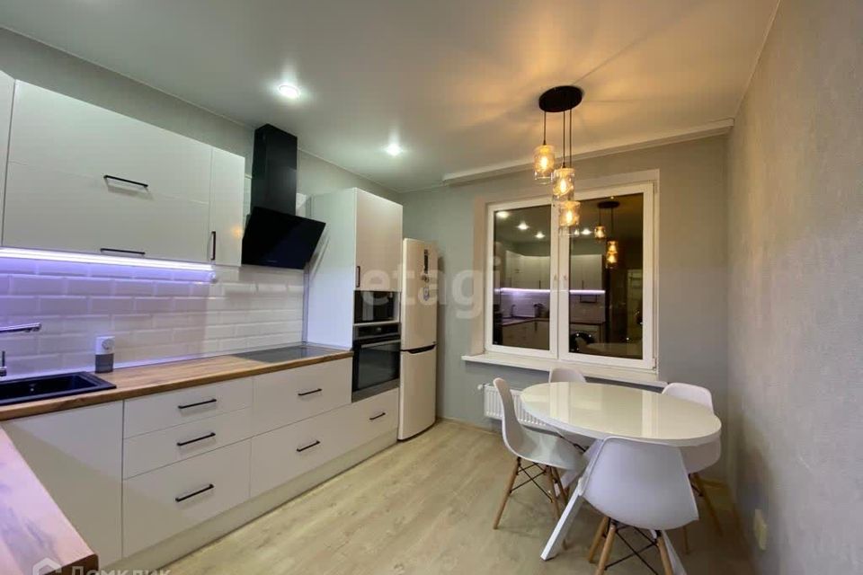 Продаётся 1-комнатная квартира, 38.2 м²