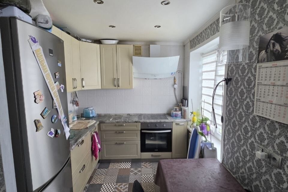 Продаётся 3-комнатная квартира, 52.6 м²